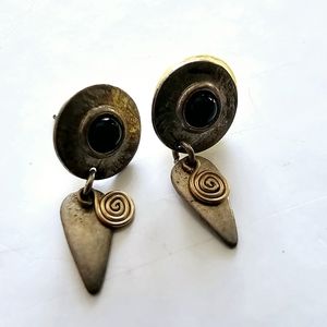 Vintage small modernist, Egypt revival, black stone silver post dangle earrings